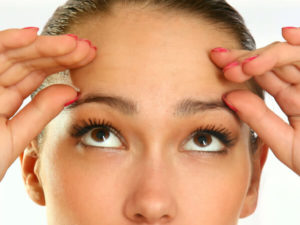 Lee más sobre el artículo Cirugía para la elevación de las cejas y para las arrugas de la frente y del ceño
